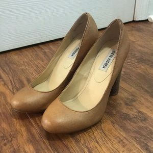 Steve Madden size 7M leather heels